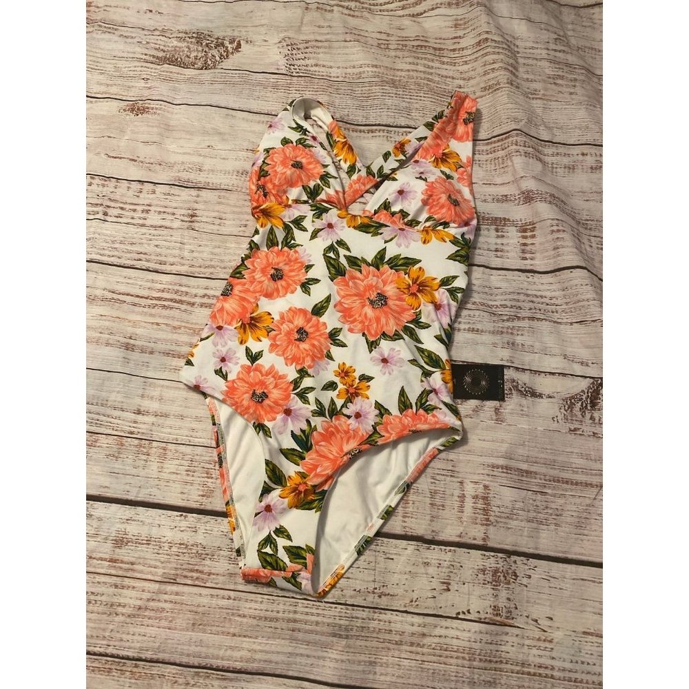 One Piece swimsuit sunn lab swim medium nwt